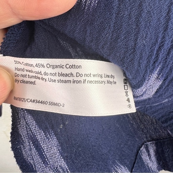 EILEEN FISHER Navy w/Light Blue design, button back sleeveless top. Size XS - Picture 5 of 5